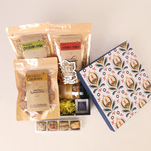 Load image into Gallery viewer, Love N light Goodies box (Pack of 7)
